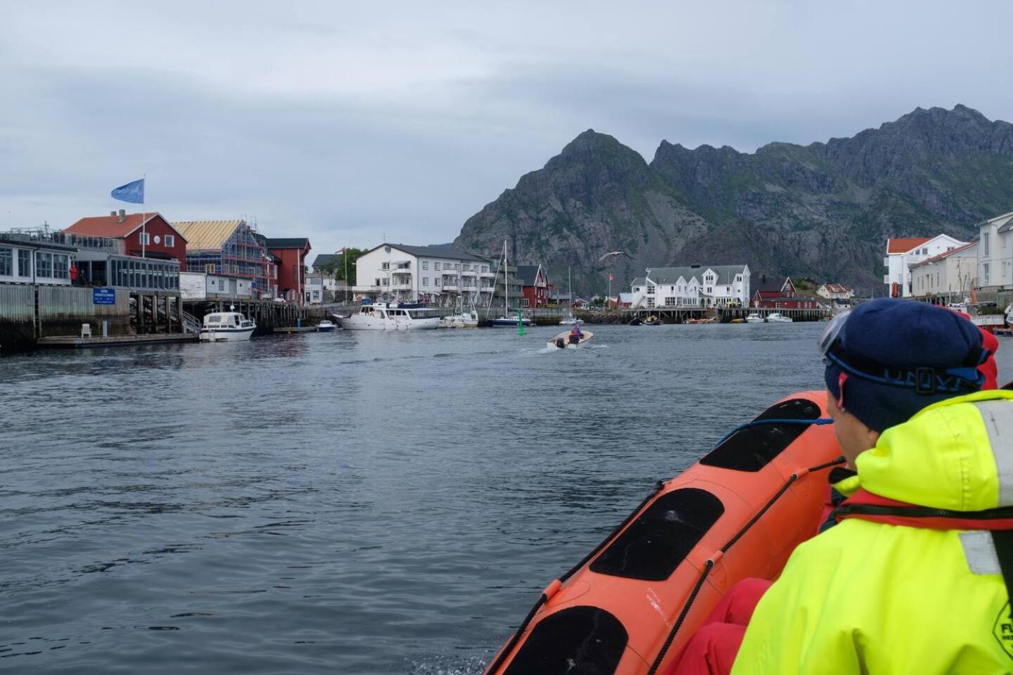 Leilighet Med Fantastisk Utsikt Henningsvaer Ngoại thất bức ảnh