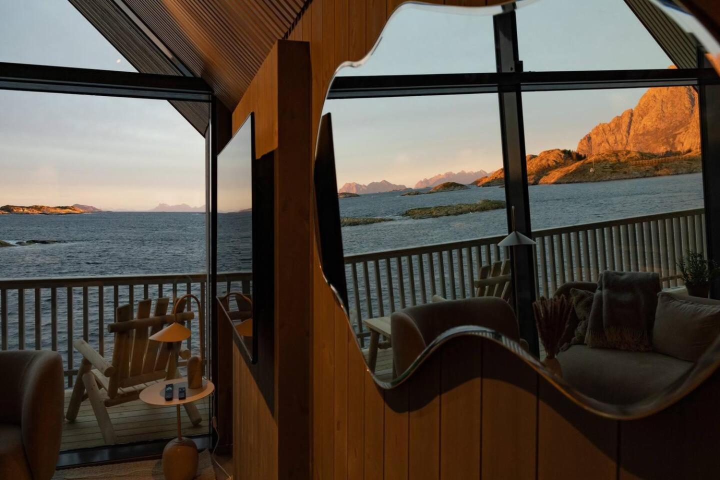 Leilighet Med Fantastisk Utsikt Henningsvaer Ngoại thất bức ảnh