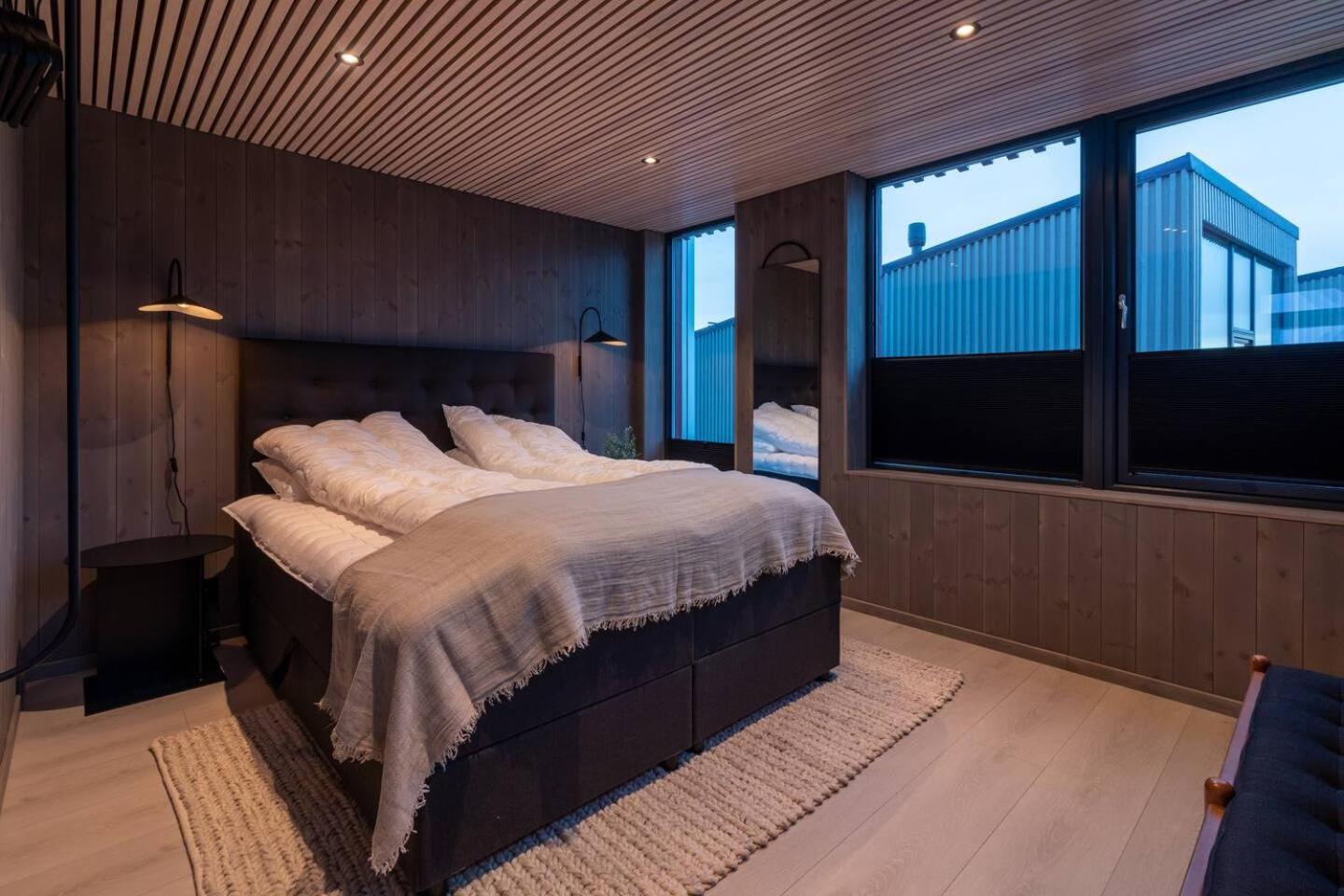 Leilighet Med Fantastisk Utsikt Henningsvaer Ngoại thất bức ảnh