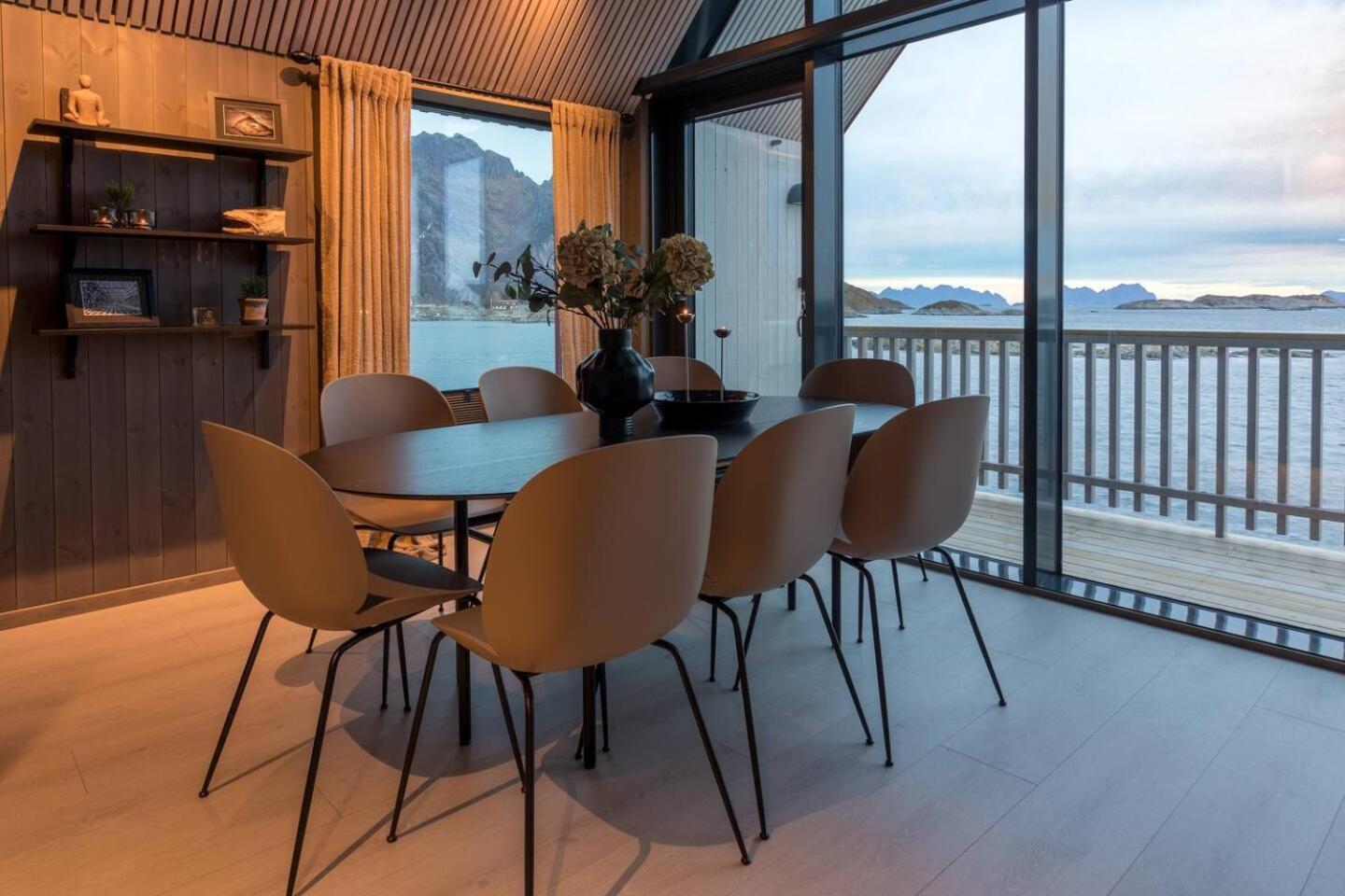 Leilighet Med Fantastisk Utsikt Henningsvaer Ngoại thất bức ảnh